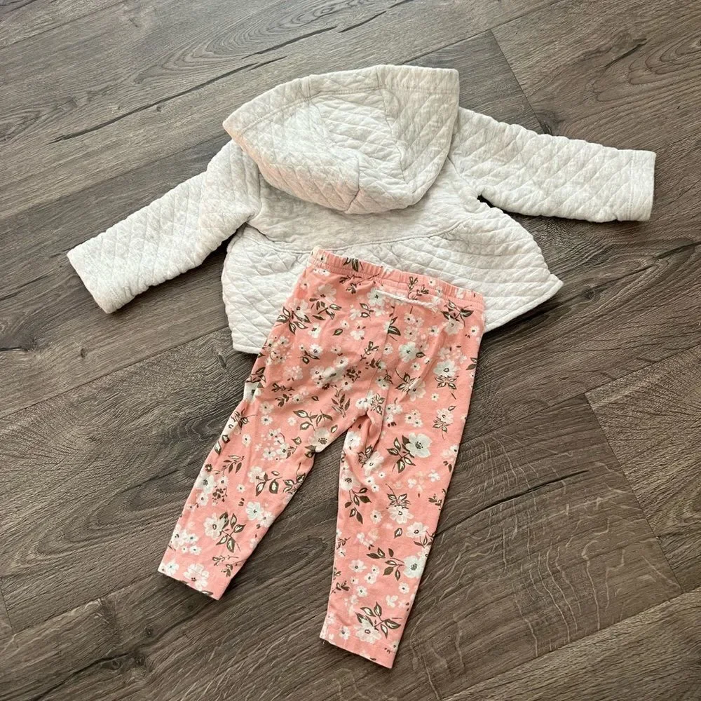 Carters 2-piece Girl Baby set size 9 months